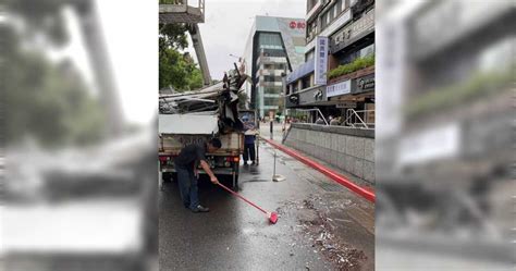 颱風杜蘇芮颳強風吹落東區招牌？ 警澄清誤會：工人拆招牌 生活 Ctwant