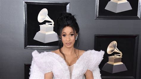 Cardi B Slays The Red Carpet During First Grammy Appearance Pics