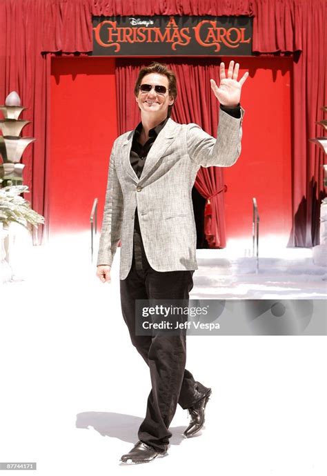 Actor Jim Carrey attends Walt Disney's 'A Christmas Carol' Photo Call ...