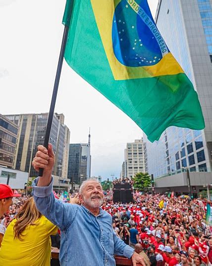 Corações Azuis Caravana Grupo Editorial