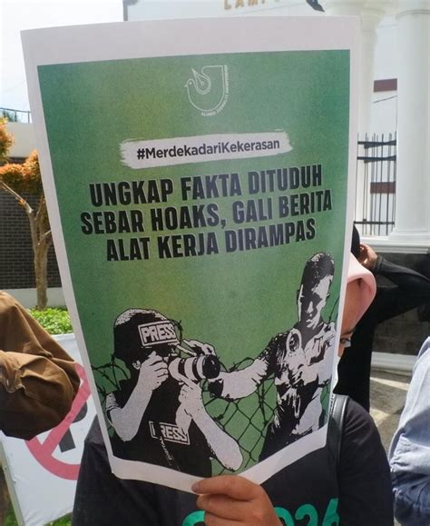 Gelar Aksi Solidaritas Komunitas Jurnalis Lampung Desak Keadilan Untuk