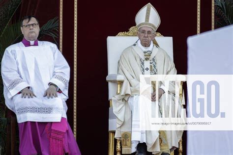 Pope Francis Leads Corpus Domini Celebrations Pope Francis Leads A Holy