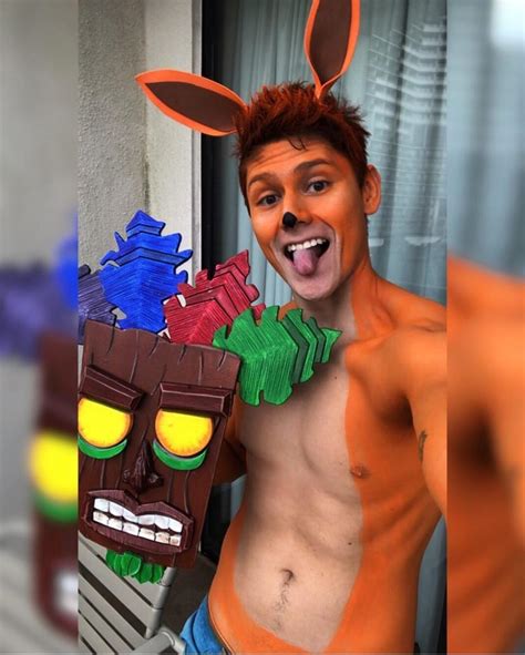 Crash Bandicoot By Charlie Castle R Cosplayguys