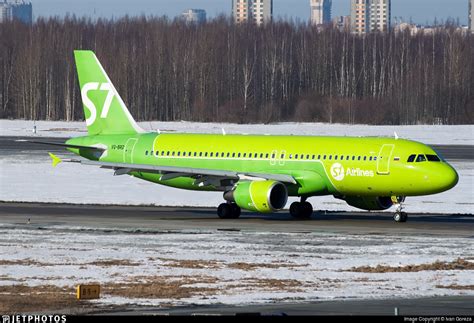 VQ BRD Airbus A320 214 S7 Airlines Ivan Goreza JetPhotos