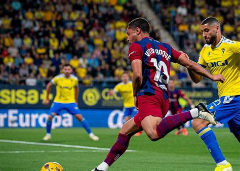 Vitor Roque pode estrear pelo Real Betis contra o Real Madrid no sábado