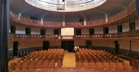 paraje tunero Rematan el emblemático Teatro Alarcón