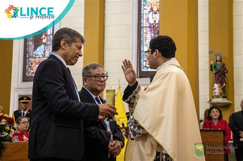 Ceremonia de izamiento de Pabellón Nacional Misa y Te Deum y Sesión