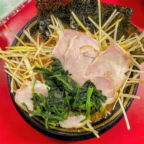 『ネギチャーシューメン（白・3枚）¥1150 半ライス ¥60』柏 王道家のレビュー ラーメンデータベース