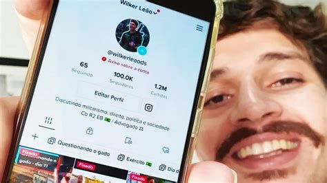 Youtuber Que Irritou Bolsonaro é Advogado E Ex Cabo Do Exército