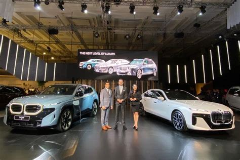 Foto Bmw Luncurkan Mobil Baru Di Giias Ada Xm Phev