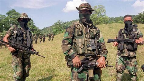 Are Colombian paramilitary groups active in Venezuela?