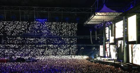 Ed Sheeran wows at opening Wembley Stadium show