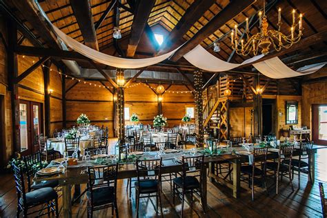 Luxury Barn Venues Near Pittsburgh