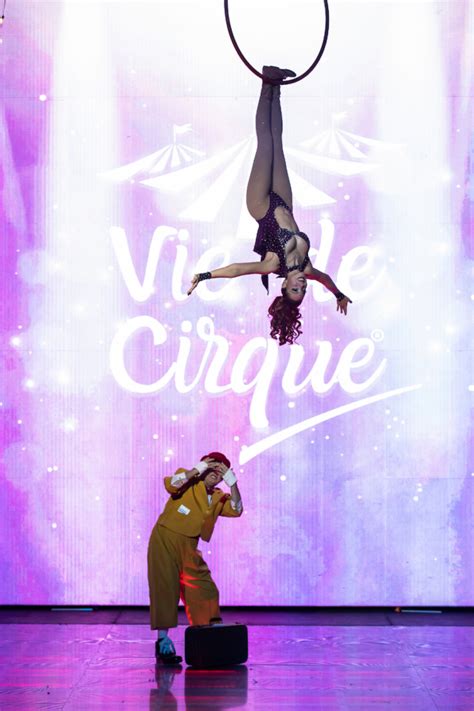 Vie De Cirque Celebra A Os De Payasadas Y Risas