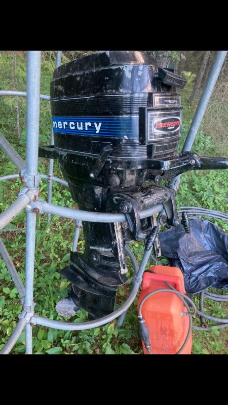 Mercury Marine 20 Hp Outboard Boat Motor With Thunderbolt Ignit Boat Parts Trailers