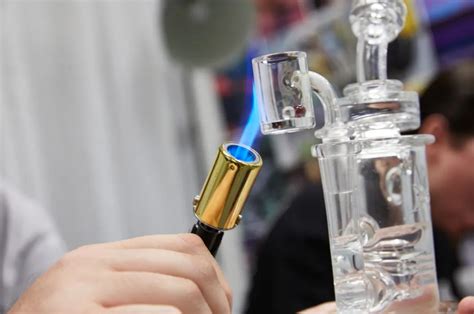 How To Set Up A Dab Rig For Concentrates Your Highness Cannabis