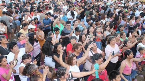 Intenso movimiento turístico en Santiago por el fin de semana largo