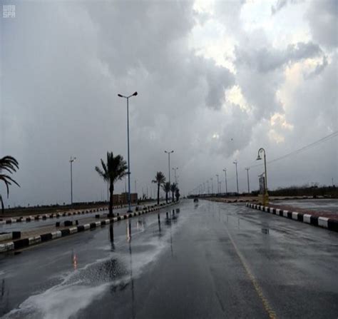 الأرصاد سحب رعدية ممطرة على منطقة جازان