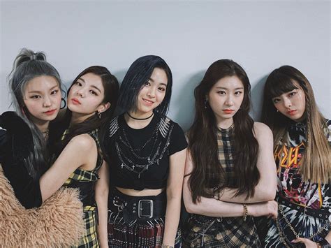 Itzy On Twitter Itzy Kpop Girls Korean Girl Groups