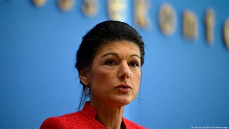 Germany: Sahra Wagenknecht launches new political party – DW – 01/08/2024