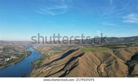 2 Wenatchee Looking To The East Stock Photos, Images & Photography ...