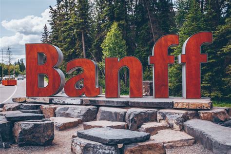 The Must Dos in Banff Town - Banff National Park