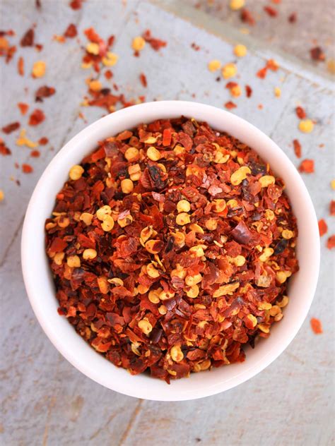 Chili Flakes vs. Red Pepper Flakes - Pinch of Wellness