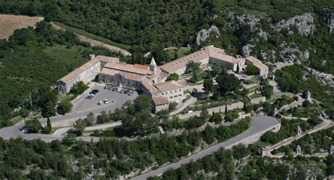 Sanctuaire Notre Dame de Grâce Rochefort du Gard