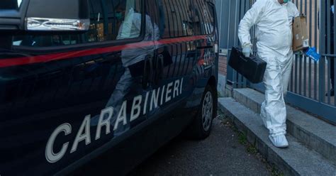 Il Cadavere Di Una Donna Trovato In Campo De Fiori A Roma Indagini