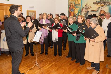 Grupos Corais do Concelho abrilhantaram a tradição de cantar as