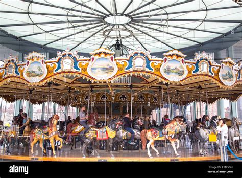 Jane's Carousel, Brooklyn Bridge Park, NYC Stock Photo: 69899473 - Alamy