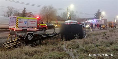 Accident la Jucu un microbuz s a răsturnat un pasager rănit VIDEO