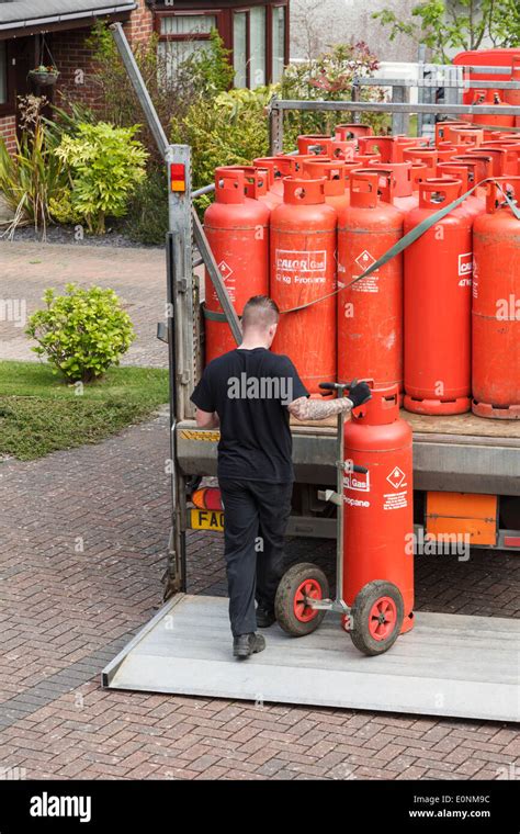 Gas Delivery High Resolution Stock Photography And Images Alamy