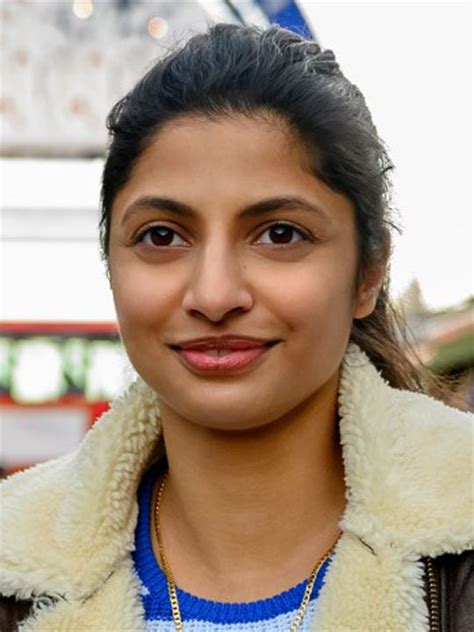 Bild Zu Priya Kansara Kinoposter Priya Kansara Foto Von