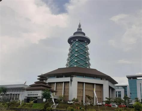 Perguruan Tinggi Di Kota Serang Masuk Edurank Kabar Banten