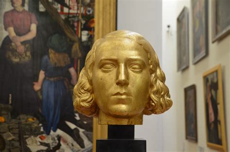 Gold Sculpted Head Of A Woman La Piscine Monceau Flickr