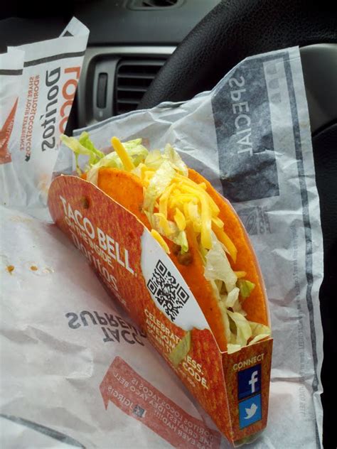 The Smidview: Review: Taco Bell Doritos Locos Tacos