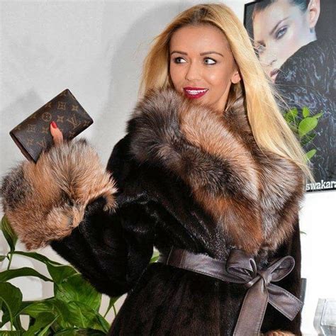 Pin By Fred Johnson On Furs Girls Fur Coat Fur Clothing Fur Coats