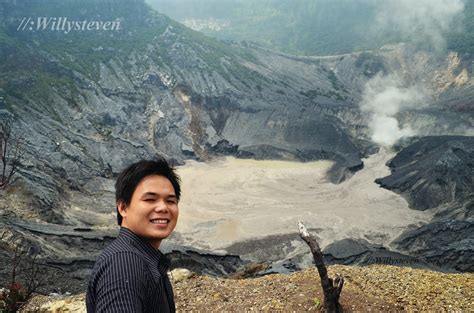 TravellerMeds: Gunung Tangkuban Perahu