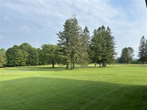 ROSCOE MOUNTAIN CLUB - Updated July 2024 - 10 Reviews - 100 Fairway ...