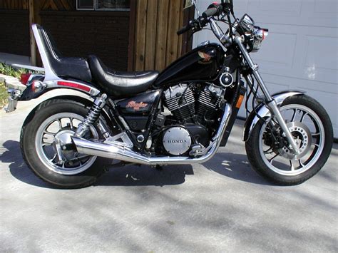 1983 Honda Shadow 750 My First Bike But In Maroon Alien Vs