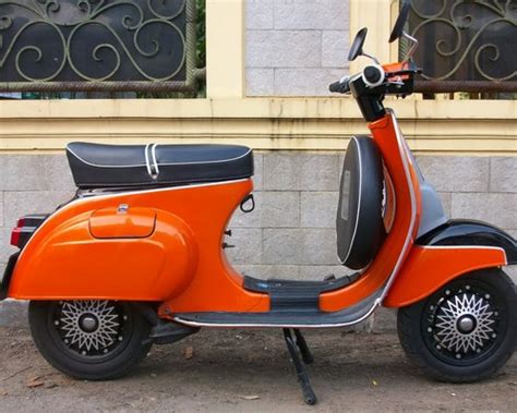 Modifikasi Vespa Matic Antik Airbrush Aneh Super Racing Terunik