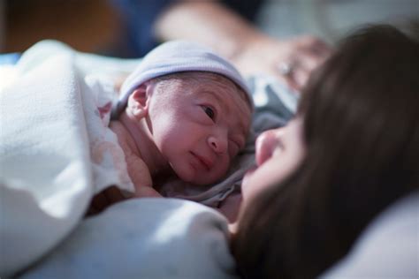 Fotos De Bebés Recién Nacidos Que Muestran Lo Hermoso Que Es El Inicio