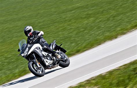 Test Honda Vfr X Crossrunner Abs Tcs Testi Avto Magazin Si