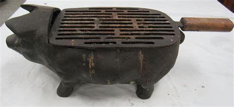 Vintage Cast Iron Pig Barbecue Grill 15l X 7w X 6 12h