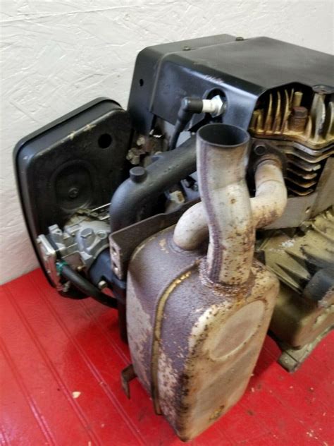Briggs And Stratton 18 Hp Opposed Twin Cylinder Engine Model 422707