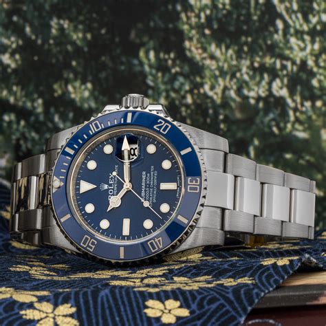 Rolex Submariner Date Mm Smurf Lb White Gold Watchcentre