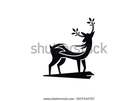 Deer Logo Design Vector Image Stock Vector Royalty Free 1819164707