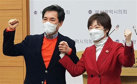 이언주 후보단일화 여론조사서 박민식에 승리 네이트 뉴스