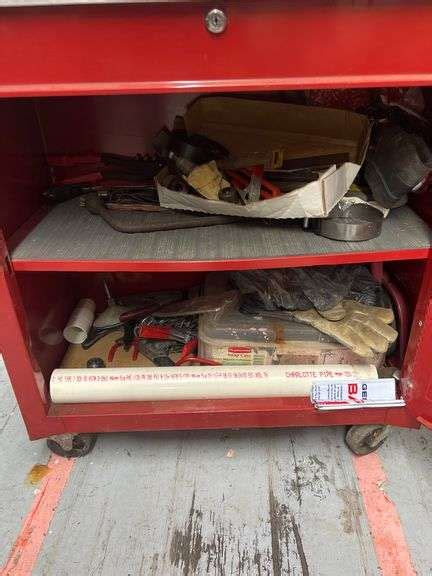 Craftsman Roll Around Tool Box With Contents Metzger Property Services Llc